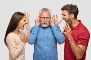 Sortir d'une indivision immobilière : maison familiale à partager entre héritiers